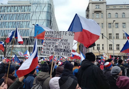 Někdo chce zmařit demonstraci na Václaváku. Toto už koluje sítěmi