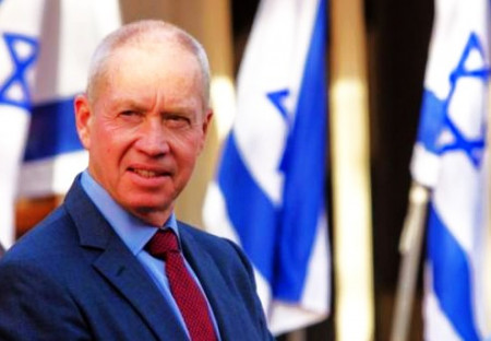 Izraelský ministr obrany Yoav Galant hrozí, že „změní realitu“ v pásmu Gazy na 50 let.