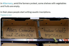 napis-v-prazdnych-regalech-v-nemeckem-supermarketu-zelenskyj-a-scholz-snesli-vsechnu-zeleninu2