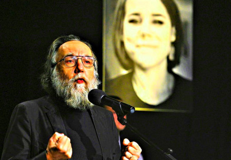 Alexander Dugin - Zveme celé lidstvo, aby se připojilo k bitvě s globální bestií! (české titulky)