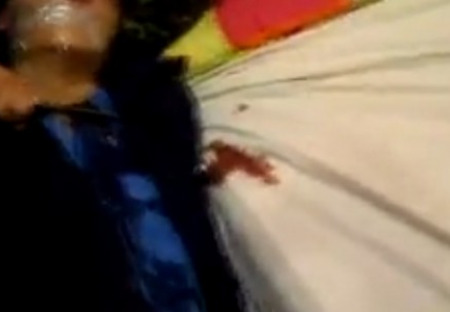 Pred očami manželky zavraždili (podrezali) bývalého náčelníka milície v Donecku. Upozorňujeme: nevhodné pre mladistvých 18+
