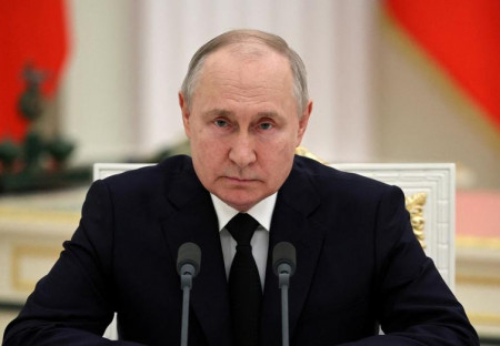 Mimořádný projev ruského prezidenta Putina poté, co Západ použil proti Rusku zbraně dlouhého doletu. (Doplněno)
