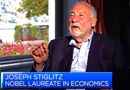 Nositeľ Nobelovej ceny za ekonomiku Joseph Stiglitz: Východná Európa je dva krát chudobnejšia po vstupe do EÚ