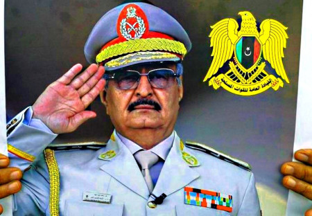 Generál Haftar předal leteckou základnu Rusku, aby posílil jeho pozici v Africe.