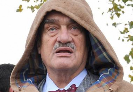 Ustojí Karel Schwarzenberg tento skandál? + videa "Reakce Foldyny..." a "Karel mluví o Bilderbergu..."
