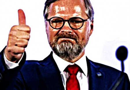 Malá porodnost Čechů více místa pro migranty přidělené vedením EU?