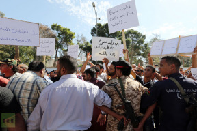 zadne-jidlo-zadne-leky-libyjska-vojska-oblehaji-bani-walid