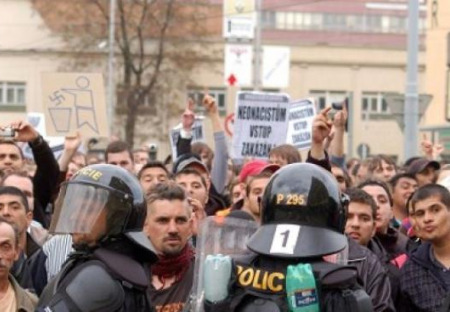 Je pozitivní diskriminace Roma snahou představitele krajského soudu o příchod "Soudce Lynče" na Šluknovsko?