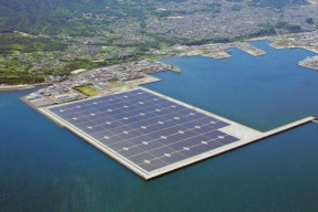 japonska-solarni-firma-planuje-nejvetsi-plovouci-solarni-elektrarnu-na-svete-dalsi-zpravy-ze-sveta-energetiky