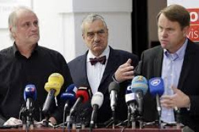nasim-hlavnim-ukolem-v-tomto-roce-je-jednoznacne-se-distancovat-od-proamerickych-valecnych-provokateru-z-naseho-parlamentu-a-vlady-a-nenechat-se-postvat-do-konfliktu-s-ruskem