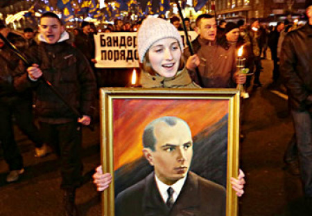 Bandera – implantovaný hrdina předáků ukrajinské politiky.