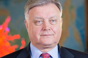 skandal-nevidanych-rozmeru-putinuv-muz-jakunin-na-prazskem-hrade