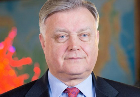 Skandál nevídaných rozměrů; Putinův muž Jakunin na Pražském hradě