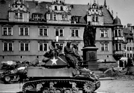 Šokující informace! Američané znásilnili 190 000 německých žen. Bandité v uniformách US Army ve Francii.