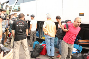 a-je-to-tu-refugees-welcome-to-slovakia-foto-prvi-utecenci-zo-syrie-uz-su-v-gabcikove
