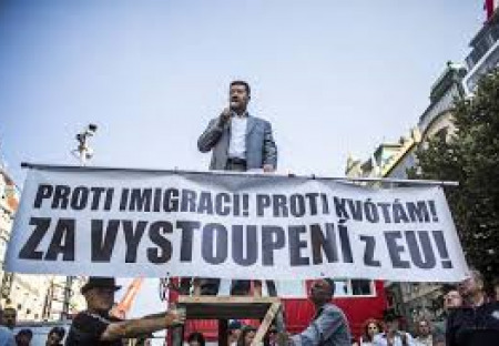 Odpůrci Evropskou unií řízené migrace a přátelé Ruska spojme se!