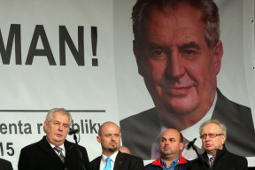 projev-milose-zemana-na-albertove-k-17-listopadu