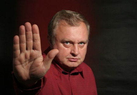 3x s Mílou Ransdorfem/3 Pozvracený papež