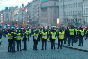 neuspokojivy-stav-uvnitr-ceske-policie-radovy-policista-je-na-tom-mnohdy-hure-nez-nelegalni-migrant