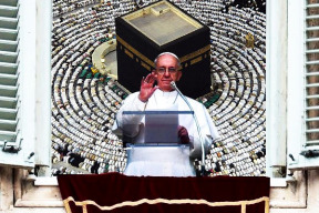 papez-na-prenasledovanych-krestanov-kasle-radsej-do-vatikanu-zvaza-moslimov