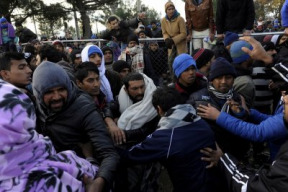 nepokoje-imigrantu-v-idomeni