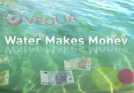 Voda vydělává - francouzský dokument o praktikách a cílech francouzských koncernů ve vodě.
