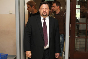 prosustruj-si-dotace-a-nevracej-je-nam-at-jsi-knize-nebo-kman
