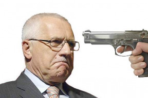 prezident-se-dopustil-velezrady-tim-ze-do-pytle-najdete-neco
