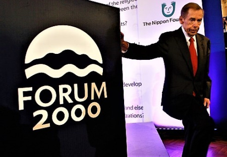 Forum 2000 objevilo Ameriku.