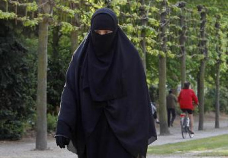 Návod, jak se nevědomky stát muslimem. Čeští presstituti vám to ochotně vysvětlí! A sluníčka budou zářit…