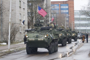 a-dost-je-nejvyssi-cas-zastavit-rozpinavost-usa-a-nato-v-ceske-republice