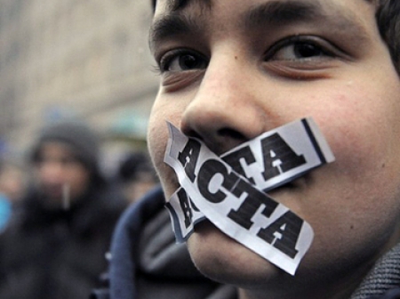 Ratifikace ACTA se v mnoha zemích komplikuje (+video "předseda Pirátů v ČT")