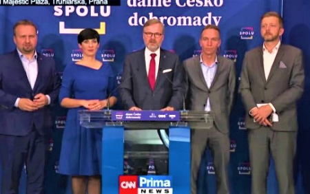 Premiér mafiánů nebo jen do sebe zahleděný akademik?