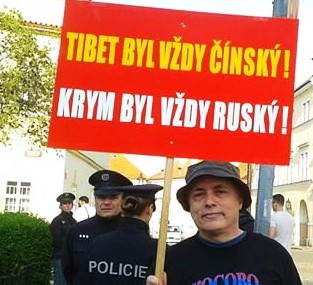 odpudivy-pan-pudil-a-pudl-pater-jandourek-aneb-blazniva-dekarbonizace