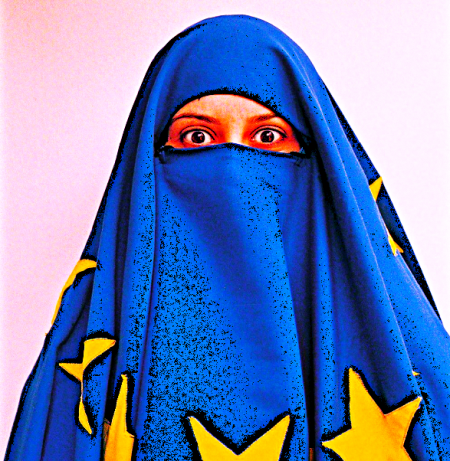 Miliony z EU pro projekt Korán: Experti varují před islamistickou lobby
