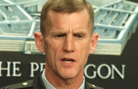 McChrystal: Kdo může za naše potíže? Všichni ostatní!