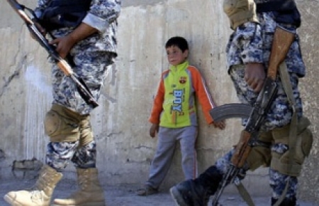 Mobilizace v Iráku: okupace vojenských základen USA