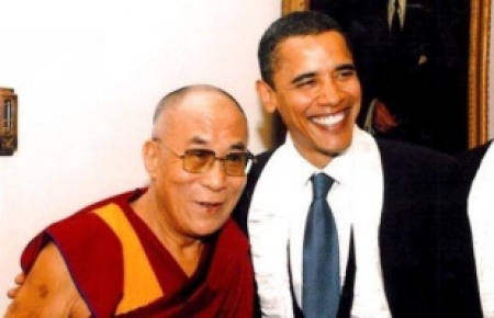 Obama vyměnil dalajlamu za Peking
