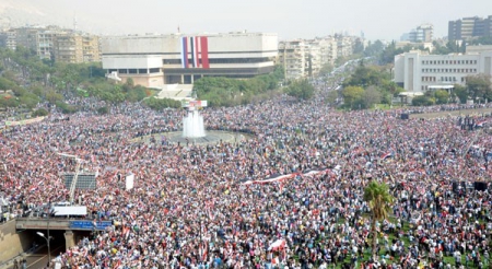 Centrum Damašku zaplavil milionový dav (+video)
